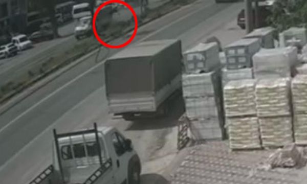 İzmir'de feci kaza: Evli çift yaşamını yitirdi!